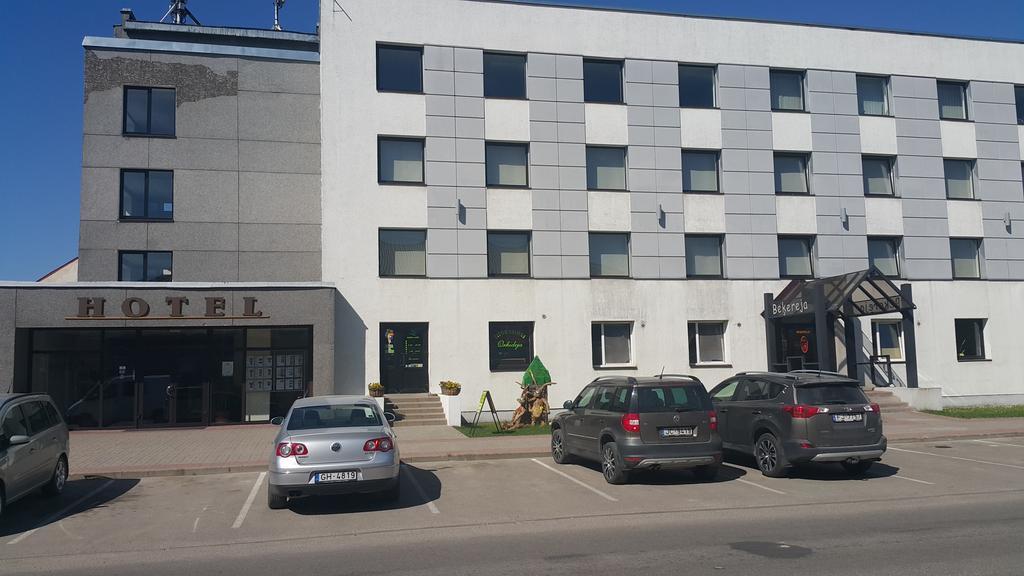 Hotel Gulbene Exteriör bild