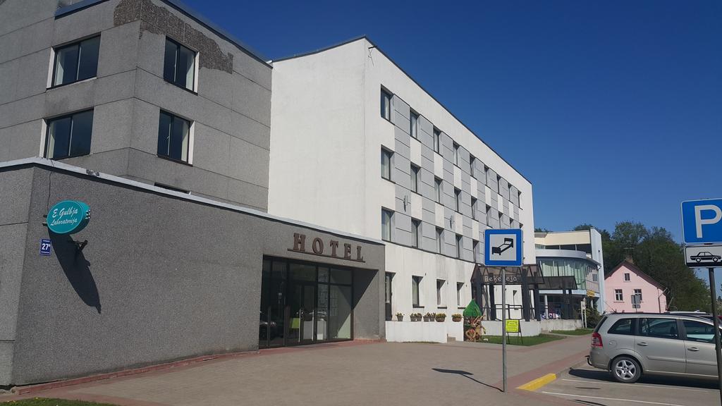 Hotel Gulbene Exteriör bild
